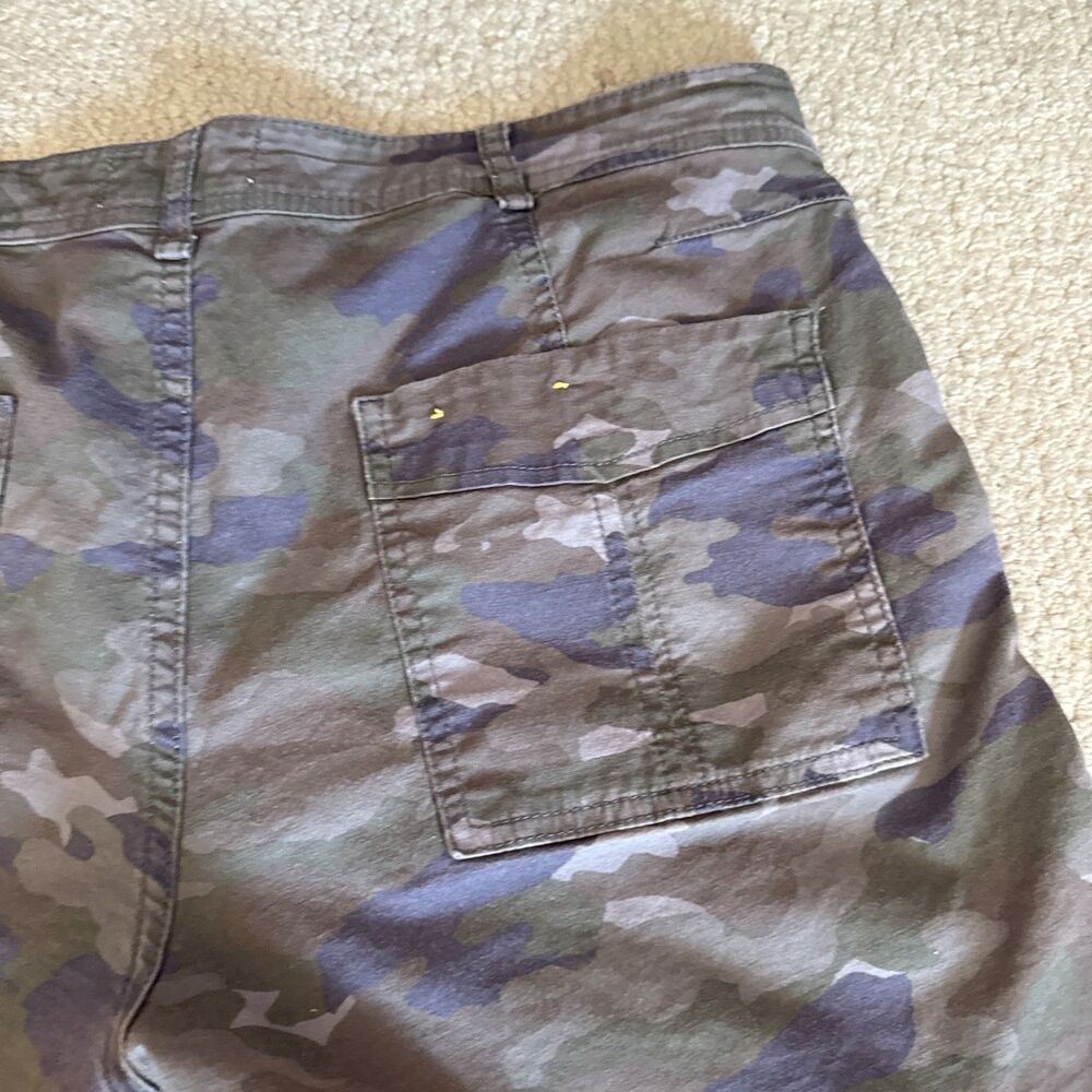Anthropologie The Wanderer Camo Utility Shorts Button Fly Cotton/Linen Women 30 - Picture 6 of 10